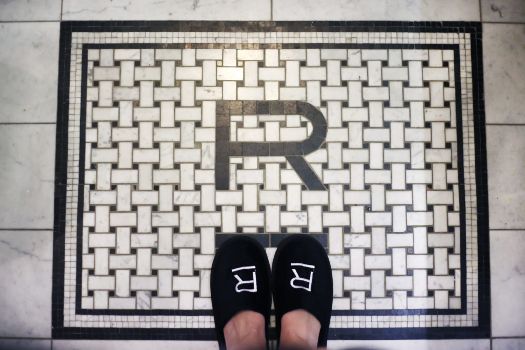 Refinery Hotel NYC - A Pearl Kind of Girl
