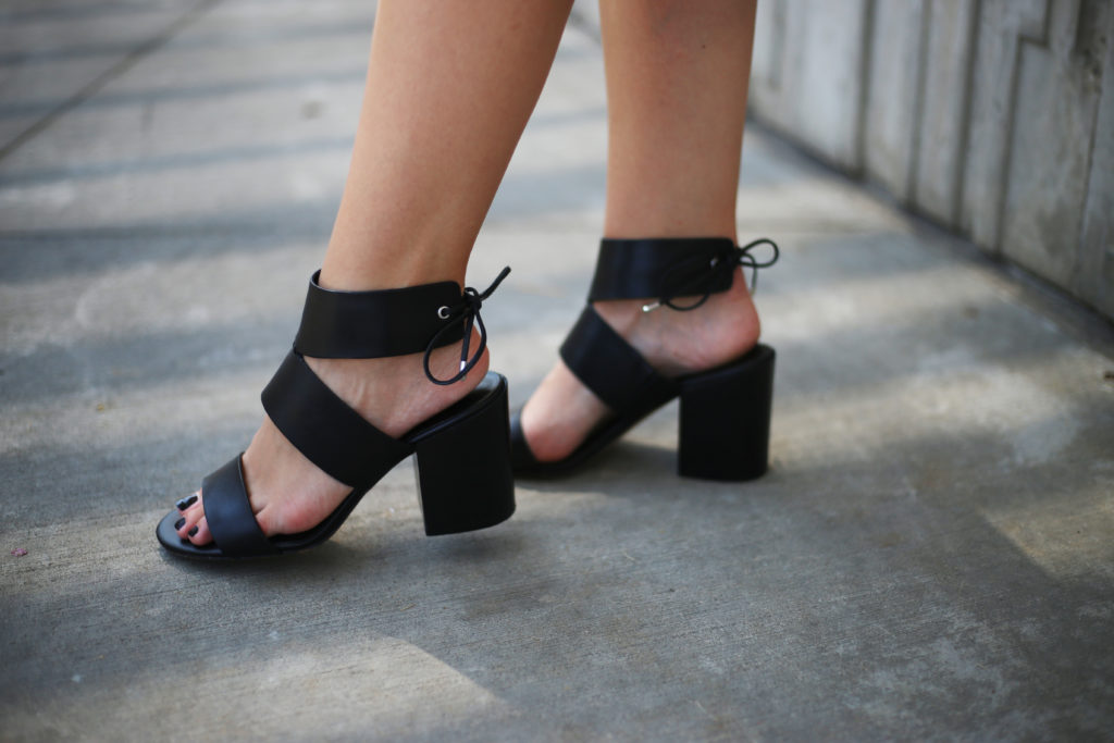 Head-To-Toe Black - A Pearl Kind of Girl