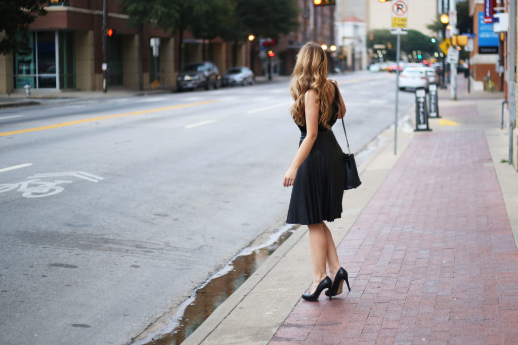 Velvet and Leather - A Pearl Kind of Girl 