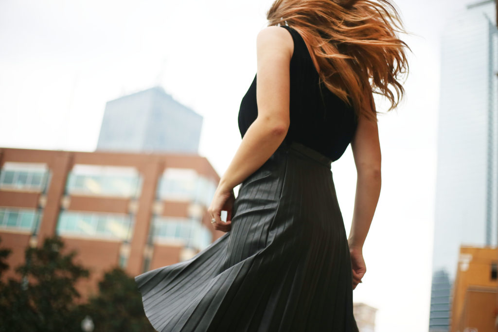 Velvet and Leather - A Pearl Kind of Girl 