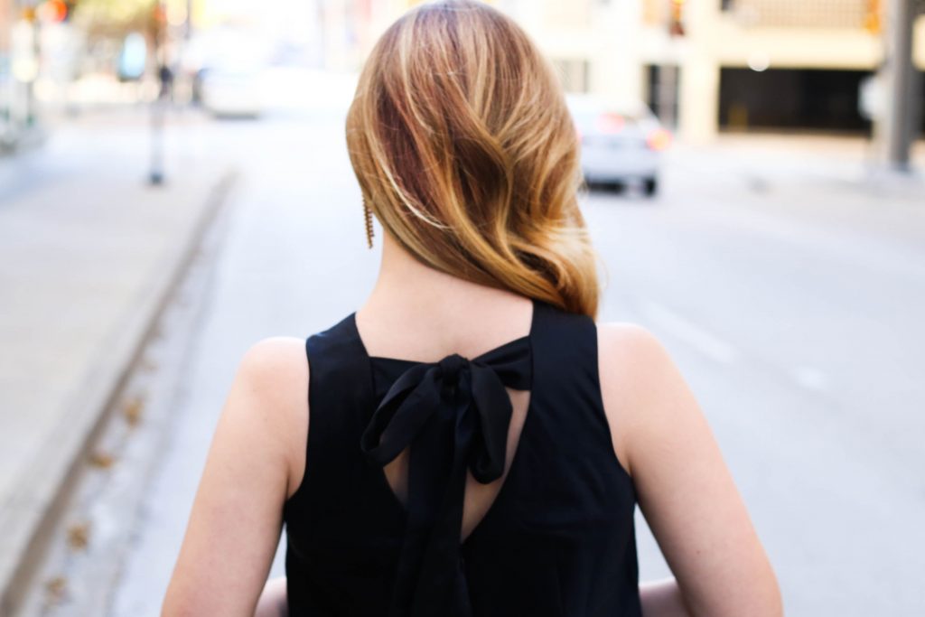 Back of Dress Bow 