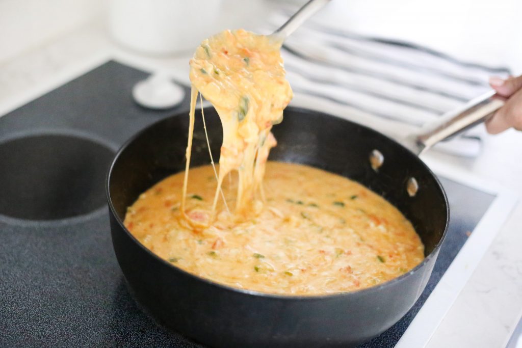 Bob Armstrong Queso - A Pearl Kind of Girl 
