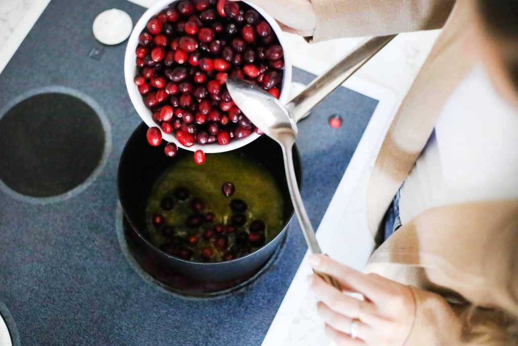 Cranberry Sauce - A Pearl Kind of Girl 
