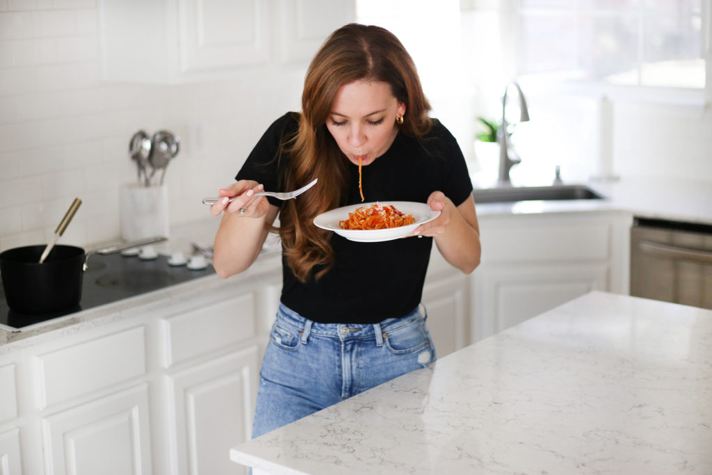 Classic Tomato Sauce - A Pearl Kind of Girl 