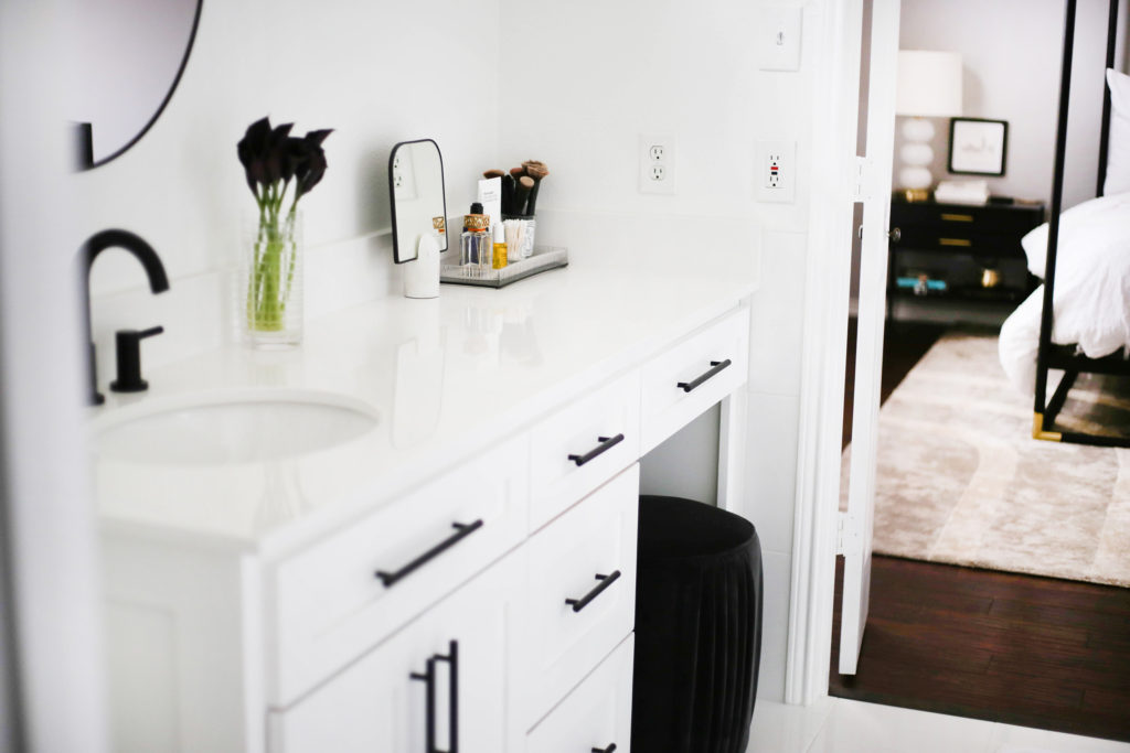 Master Bathroom Before & After - A Pearl Kind of Girl 