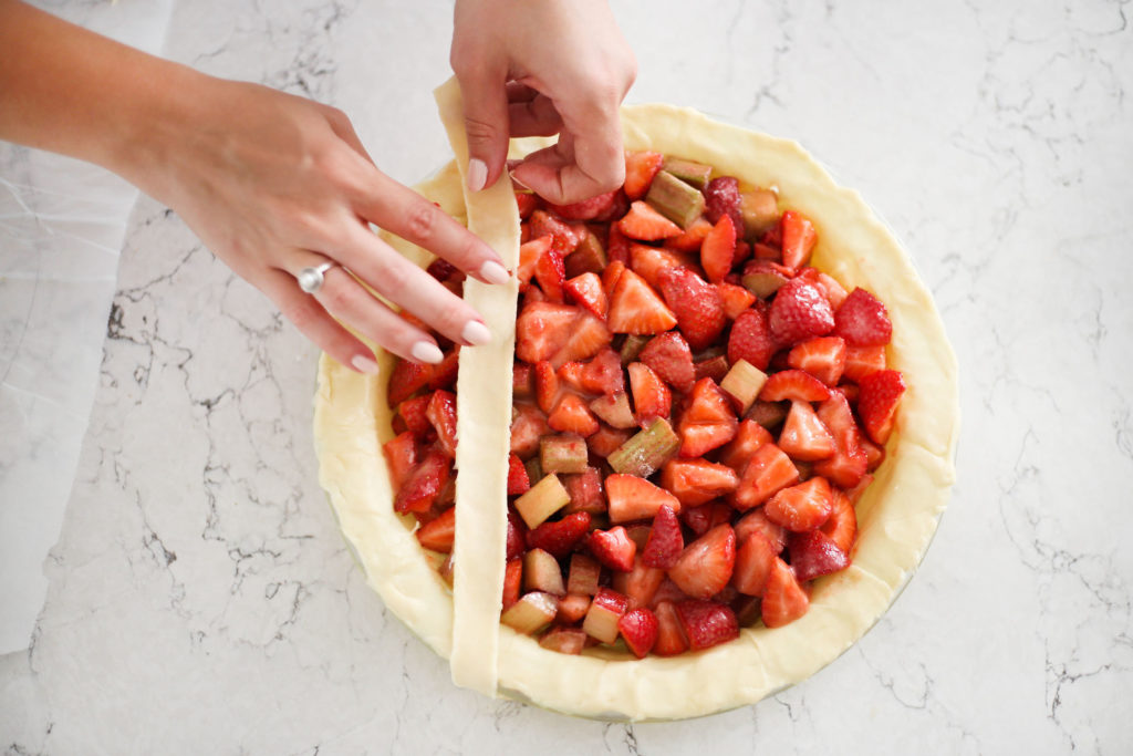 Strawberry Rhubarb Pie - A Pearl Kind of Girl 