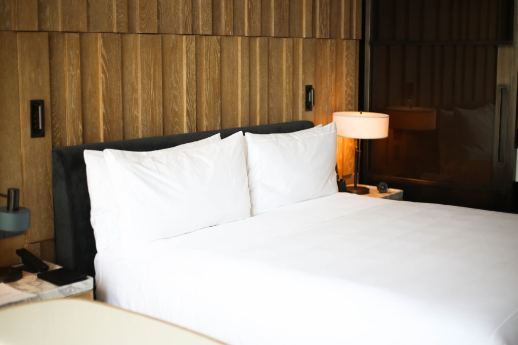 Conrad Los Angeles - A Pearl Kind of Girl Conrad Los Angeles - A Pearl Kind of Girl