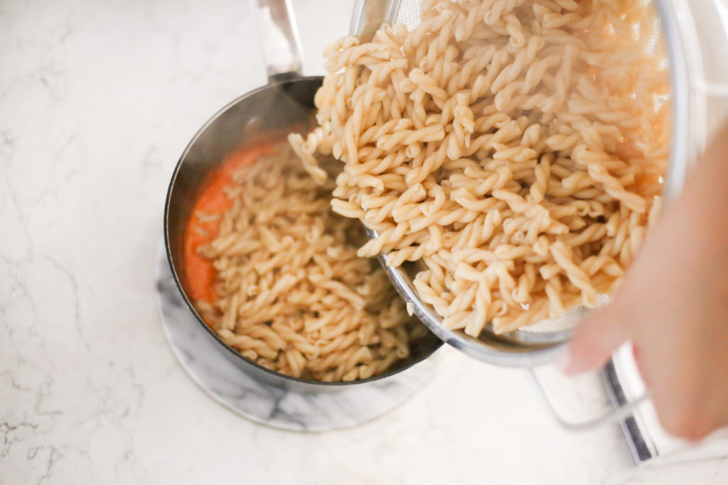 Spicy Gemelli - A Pearl Kind of Girl
