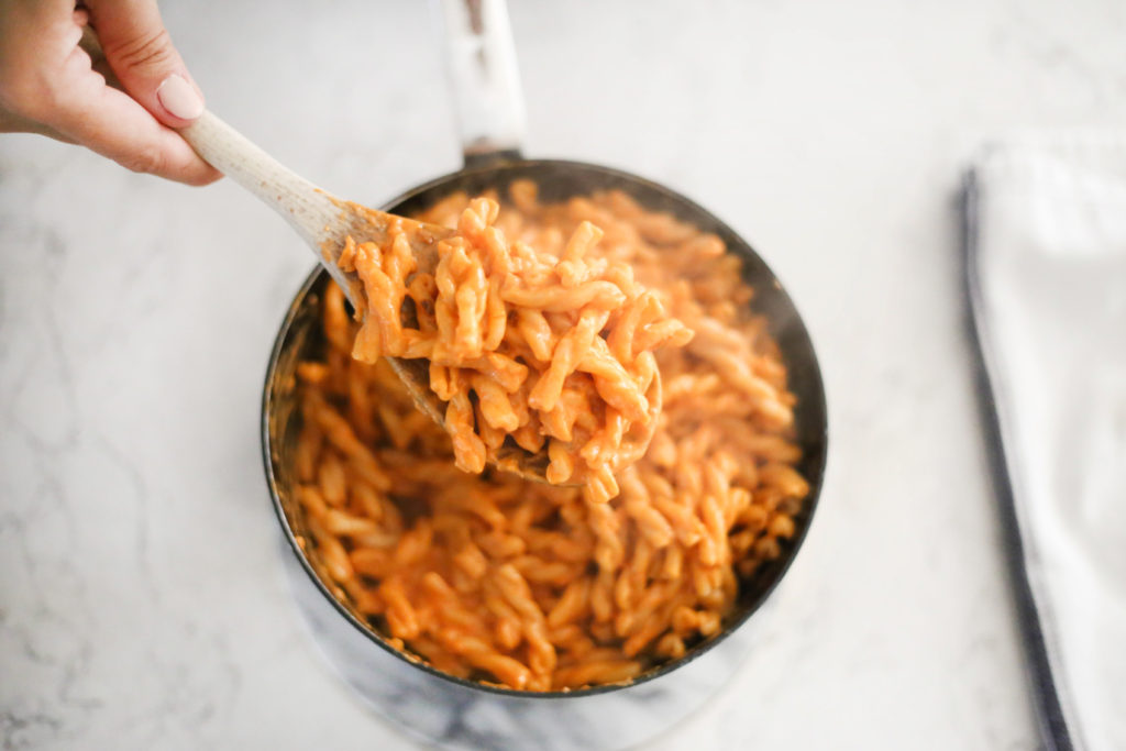 Spicy Gemelli - A Pearl Kind of Girl