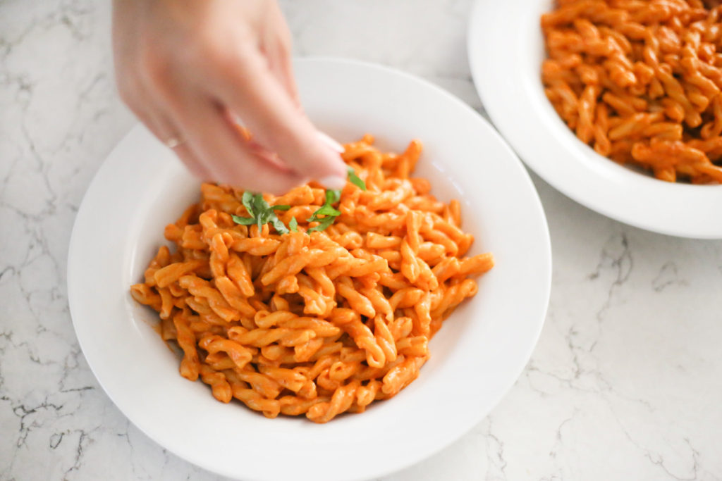 Spicy Gemelli - A Pearl Kind of Girl